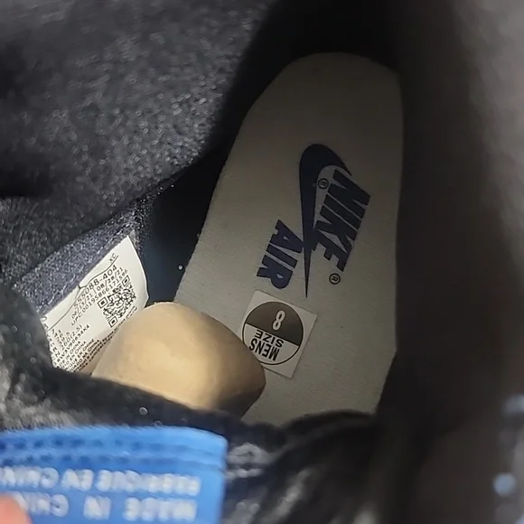 Jordan 1 Retro High OG Dark Marina Blue - Picture 8 of 8